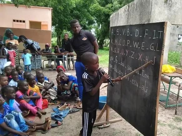 Picture of children learning